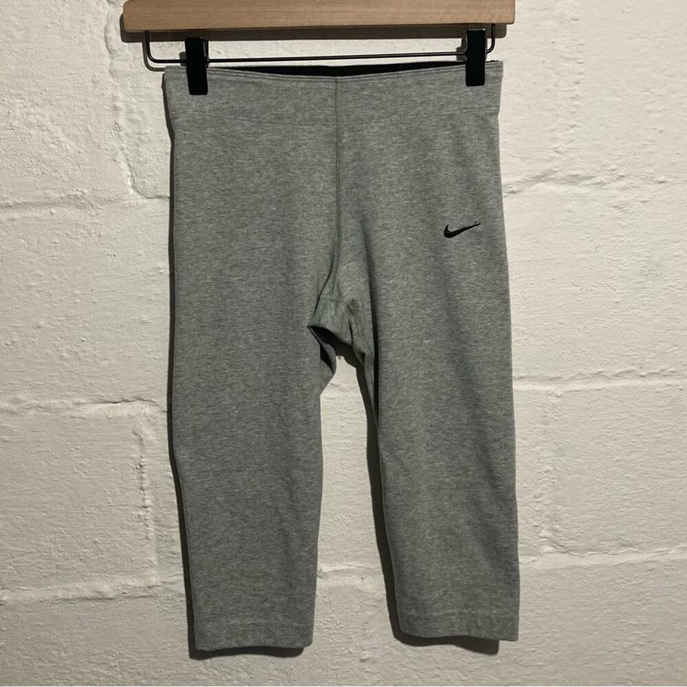 Nike Grey Cropped Training Leggings - Size XS